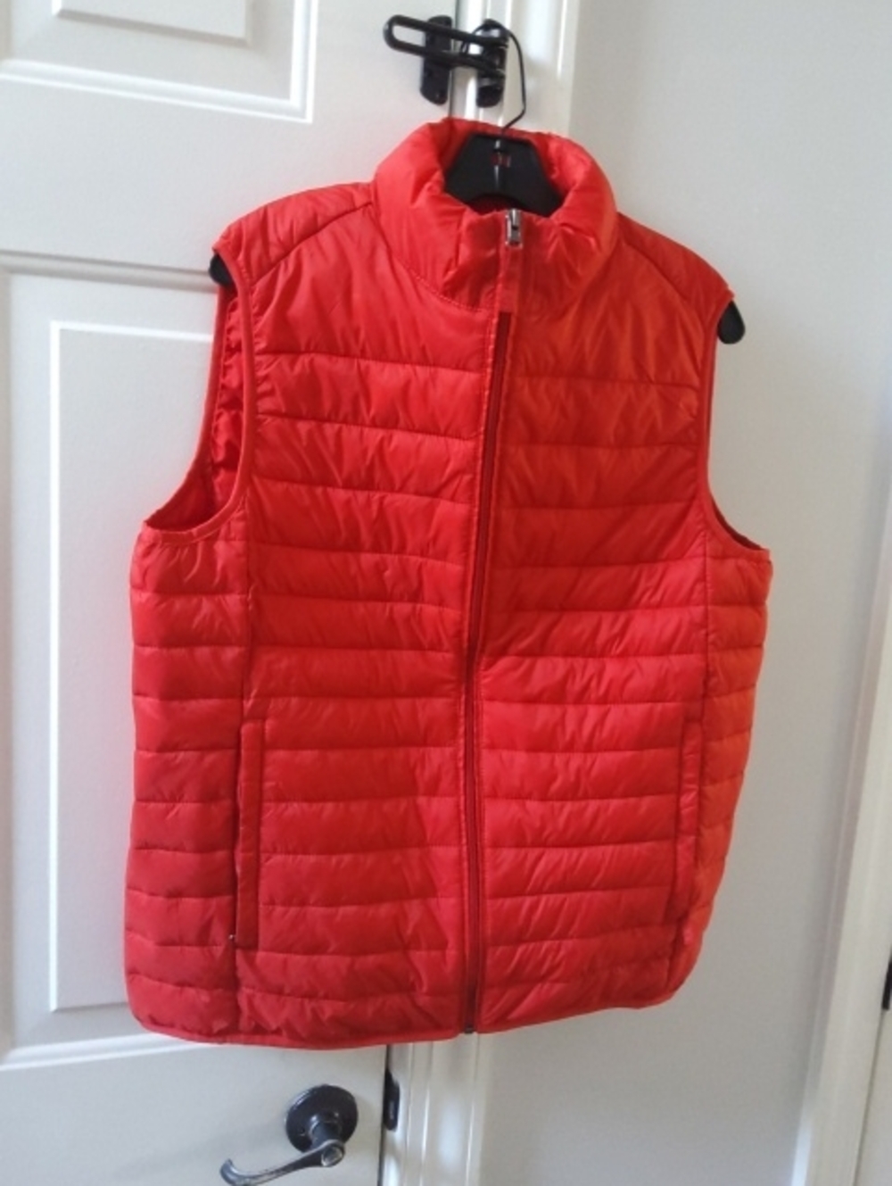 💥NWOT💥Coral Red Lightweight Packable Puffer Vest